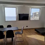 Appartement Mit Blick Auf Das Meer